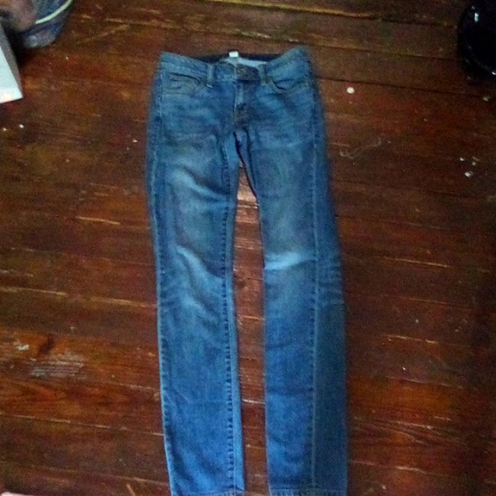 sz 2 VS Pencil skinny jeans